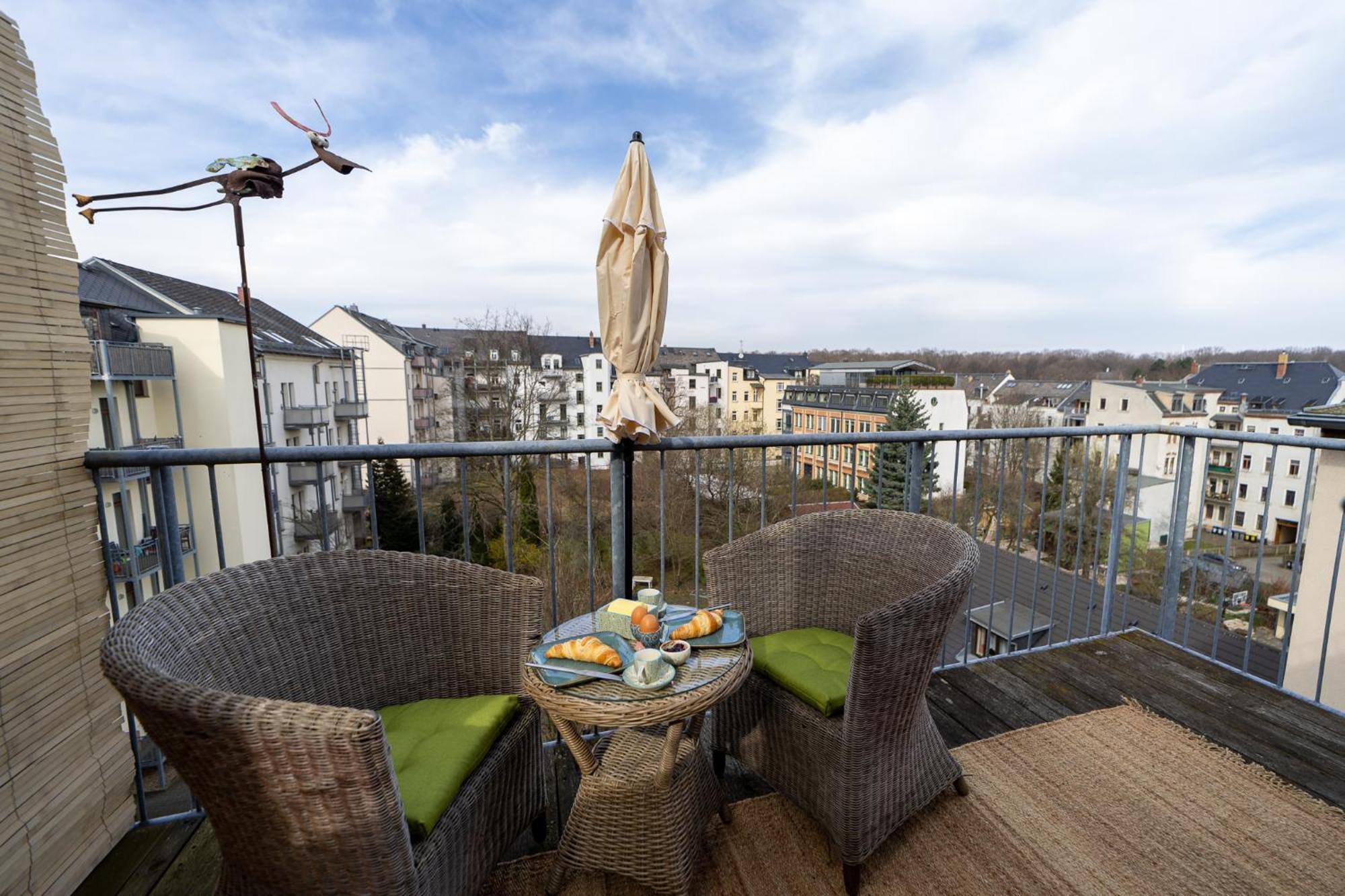 Schlossberg-Domizil Mit Weitblick - Arbeitsplatz, Balkon, Netflix, Badewanne & Yogamatte Chemnitz Luaran gambar